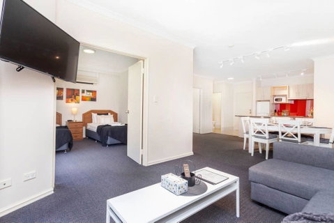 405 Perth City Escape - Rental Cars 37