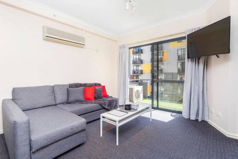 405 Perth City Escape - Rental Cars 23