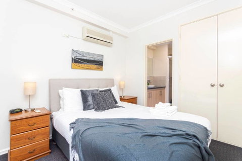 405 Perth City Escape - Rental Cars 44