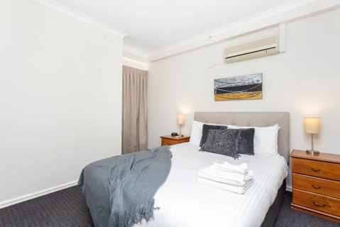 405 Perth City Escape - Rental Cars 41