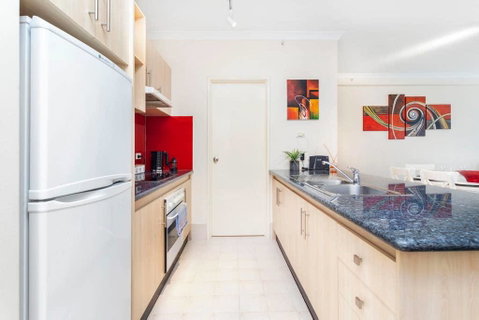 405 Perth City Escape - Rental Cars 27
