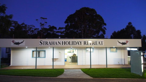 Strahan Retreat Holiday Park - Rental Cars 4
