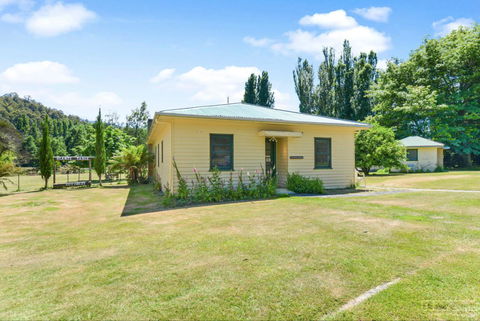 Giants Table And Cottages - Rental Cars 24