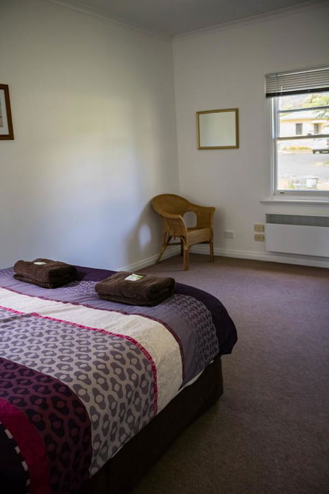 Giants Table And Cottages - Rental Cars 6