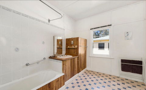 Giants Table And Cottages - Rental Cars 12