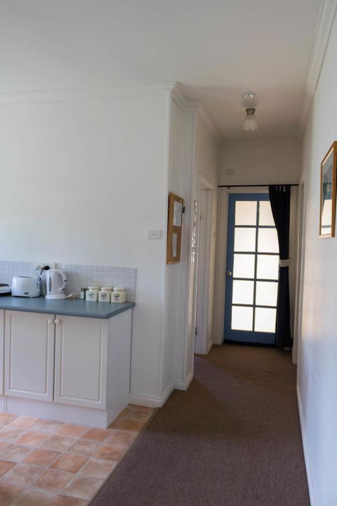 Giants Table And Cottages - Rental Cars 19