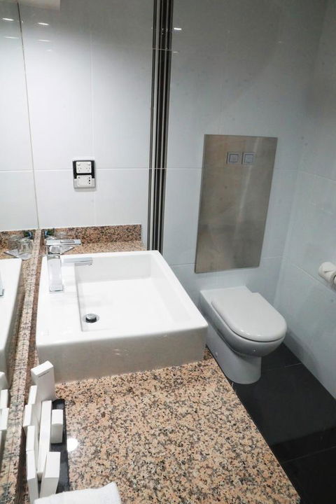Hotel Grand Chancellor Launceston - Rental Cars 35