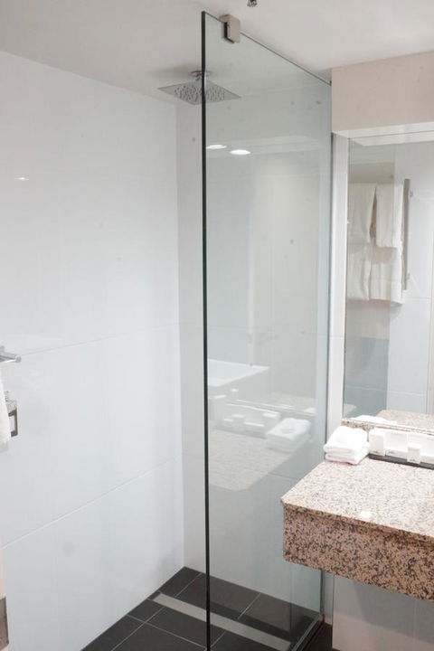 Hotel Grand Chancellor Launceston - Rental Cars 43