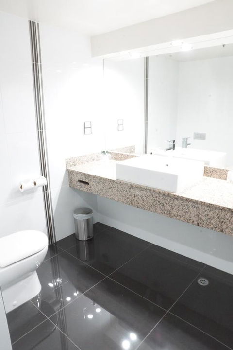 Hotel Grand Chancellor Launceston - Rental Cars 24