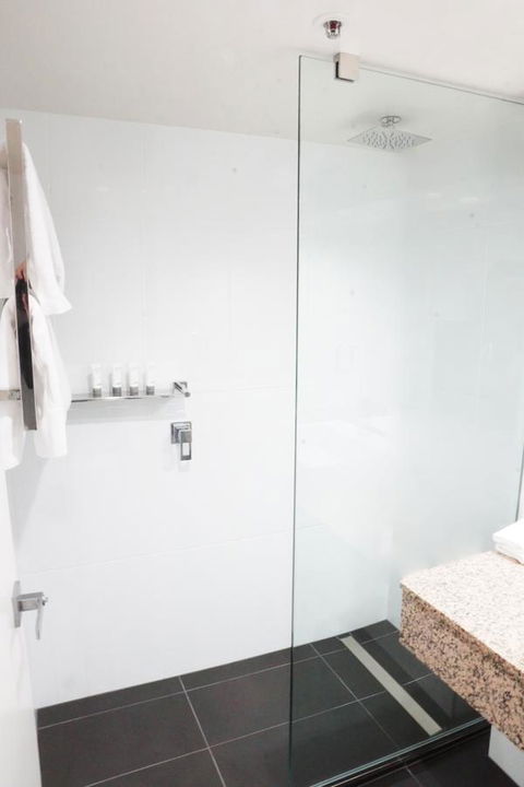 Hotel Grand Chancellor Launceston - Rental Cars 36