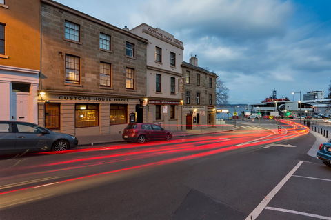 Customs House Hotel - Rental Cars 10