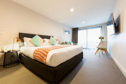 Customs House Hotel - Rental Cars 9