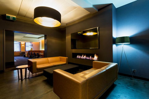 Customs House Hotel - Rental Cars 31
