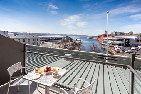 Customs House Hotel - Rental Cars 15