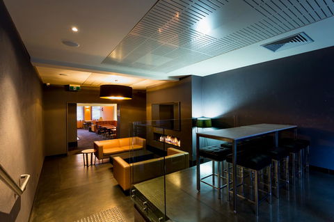 Customs House Hotel - Rental Cars 32