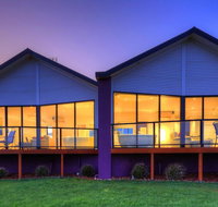 Horizon Deluxe Apartments - Rental Cars