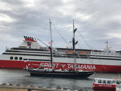 Apartment 5ive - Rental Cars 6