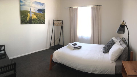 Apartment 5ive - Rental Cars 12