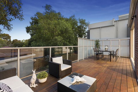 NEW Inner Melb Luxury Modern Grand Holiday House - Great Location, Wifi, Parking - Rental Cars 2