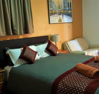 New Olympic Motel - Rental Cars