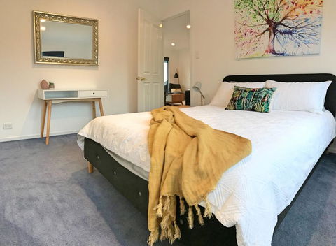 NOR'EAST Beaumaris - Rental Cars 1