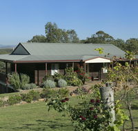 North Lodge Clan Cottage - Rental Cars