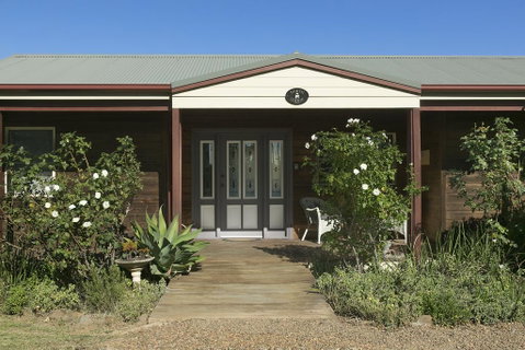 North Lodge Highland Cottage - Rental Cars 2