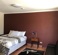 Northampton Motor Hotel - Rental Cars