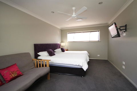 NORTHERN HAVEN-3/16 David Campbell St NH - Rental Cars 1