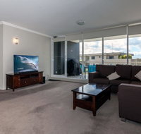 Oasis Unit 3/5 Laman Street - Rental Cars