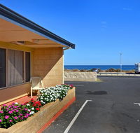 Ocean Drive Motel - Rental Cars