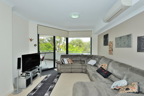 OceanView Apartment - Rental Cars 2