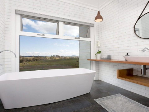 On A Hill - Modern Country Home Near Braidwood - Rental Cars 2