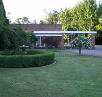 Oxley Motel - Rental Cars