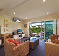 Pacific Blue Townhouse 358 265 Sandy Point Road - Rental Cars