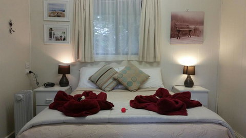 Padthaway Caravan Park - Rental Cars 2