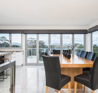 Paradise Point - Tamar Valley 14 Persons Residence with pool - Rental Cars