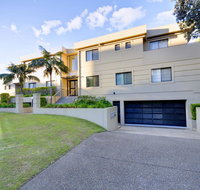 Paradiso Unit 1/1 Laman Street - Rental Cars