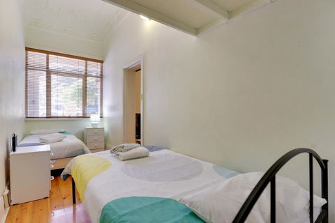 Park View On Colley - Rental Cars 3