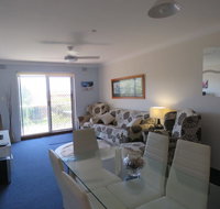Parkview Unit 16 11 Catalina Close - Rental Cars