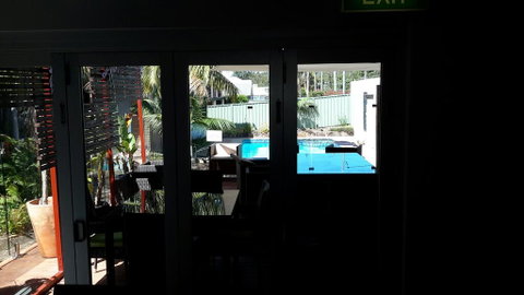 Peninsula Nelson Bay Hotel And Serviced Apartments - Rental Cars 1