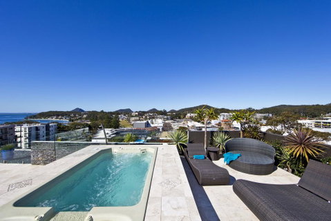 Penthouse Palace - Luxurious Harbourview Location - Rental Cars 3