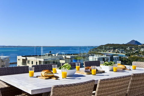 Penthouse Palace - Luxurious Harbourview Location - Rental Cars 1