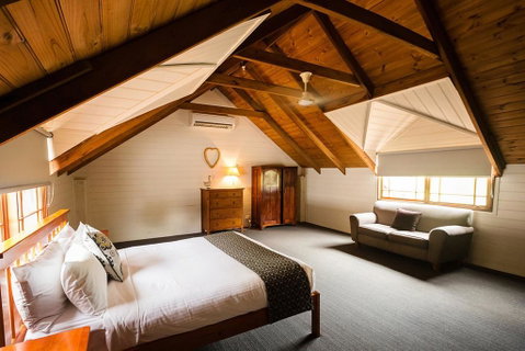 Peppers Creek Accommodation - Rental Cars 3