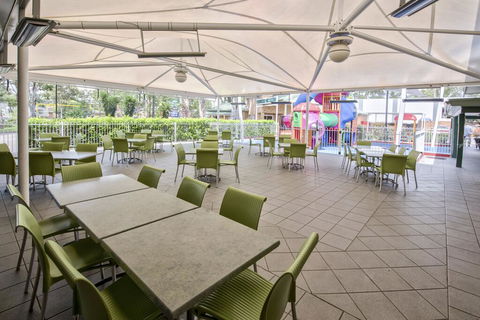 Quality Inn Penrith Sydney - Rental Cars 3