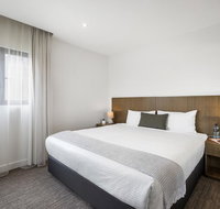 Quest Ivanhoe - Rental Cars