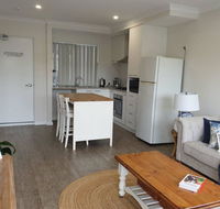 Quiet apartment walking distance to restaurants - Rental Cars