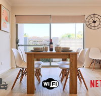 Quiet Garden City Unit - Free WiFi  Parking - Rental Cars