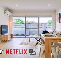 Quiet Large Balcony Living - Rental Cars