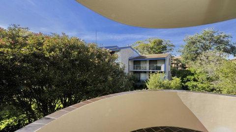Right On The Sands At Little Beach And Walk To The Heart Of Nelson Bay - Rental Cars 1
